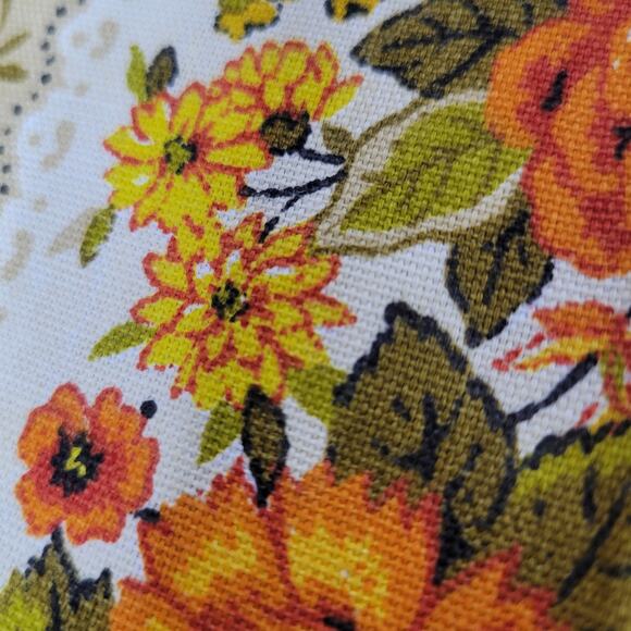 Vintage 70s House 'N Home Fabric & Draperies, Inc. - 2 Pieces - Picture 6 of 10